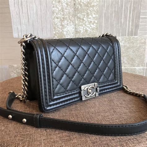 bolsa chanel boy original|authentic Chanel handbags.